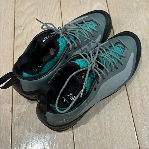 Arc'teryx Women's Teal and Gray Athletic Shoes - Picture 2 of 5